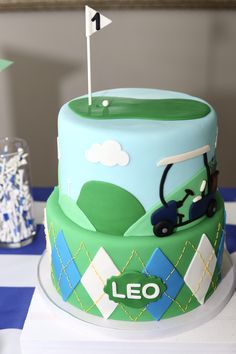 a birthday cake with a golf theme on it