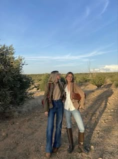 Two besties enjoying a walk wearing their favourite tweed blazer and a white shirt, jeans paired with knee high boots. Southwest Womens Style, Amy From Heartland Outfits, Countryside Fashion Aesthetic, Country House Outfit, Crunchy Professional Outfits, British Style Aesthetic, Bar Harbor Maine Outfits, Fall 2023 Aesthetic, Colorful Western Outfits