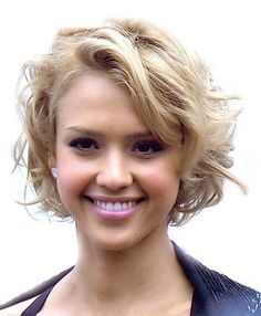 Wavy Bob Medium Length, Short Wavy Hairstyles For Women, Short Wavy Haircuts, Haircuts Ideas, Thick Wavy Hair, Wavy Bob, Wavy Haircuts, Thick Curly Hair, Short Hairstyles For Thick Hair