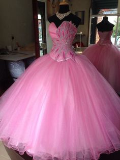 Princess Ball Gowns Wedding Dress, Designer Dresses Elegant, Indian Wedding Gowns, Paris Themed, Gorgeous Prom Dresses, Barbie Gowns, Y2k Dress, Princess Ball Gowns, Bridal Dress Design