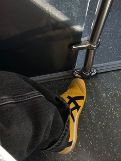 Asics Yellow Shoes, Kill Bill Onitsuka Tiger, Yellow Tiger Shoes, Onitsuka Tiger Kill Bill, Yellow Shoes Aesthetic, Kill Bill Shoes, Onitsuka Tiger Yellow, Yellow Onitsuka Tiger