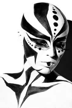 Black n White White Face Paint, Extreme Makeup, Black And White Face, White Makeup, White Face, Fantasy Makeup, Costume Makeup, Black N White, Creative Makeup