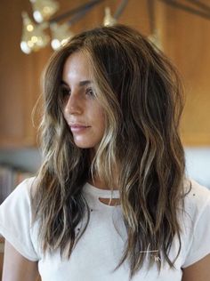 Medium Length Layered Haircuts, Hair Envy, Long Hair Cuts, Medium Length Hair Cuts, Brunette Hair, Great Hair, Layered Haircuts, Balayage Hair