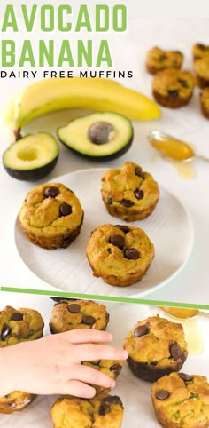 there are chocolate chip cookies and avocado banana on the plate next to each other