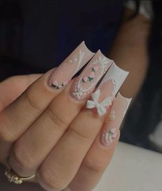 White Birthday Nail Ideas, Birthday Sets Nails, Plain Acrylic Nails, Cute Acrylic Nail Designs, Fall Acrylic Nails, Short Square Acrylic Nails