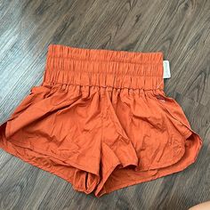 - Elastic Waistband - Key Holder Pouch In Back - Never Been Worn Free Throw, Free People Shorts, Ribbed Shorts, Weekly Outfits, The Way Home, Fp Movement, Floral Shorts, Shorts Athletic, Running Shorts