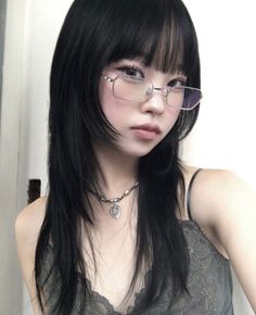 Hime Haircut, Hime Cut, Hair Inspiration Long, Straight Hair Cuts, How To Cut Bangs, Hairstyles For Layered Hair, Hair Trend, Haircuts Straight Hair