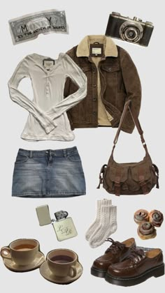 Devon Doc Martens Outfit, Aesthetic Brown Outfits, Coffee Clothes Aesthetic, How To Style Brown Skirt, How To Style Brown Shorts, Winter Outfits Brown, Brown Shoe Outfit, Outfits College, Aesthetic Outfits For School