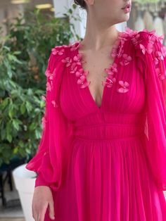 Fuchsia Gown, Pink Tulle Prom Dress, Open Skirt, Weave Dress, Teuta Matoshi, Tulle Prom Dresses, Flamingo Painting, Indian Gowns Dresses, Homecoming Dresses Long