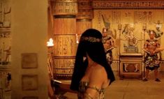 Arabian Night Aesthetic, Egyptologist Aesthetic, Egypt Priestess, Cleopatra Vibes, Cleopatra Aesthetic, Ancient Egypt Aesthetic, Good Sunscreen For Face, Egyptian Aesthetic, Middle East Culture