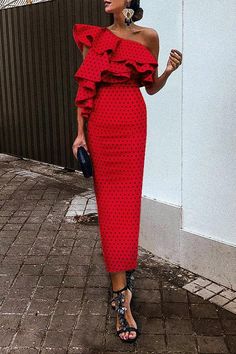 Couture Dior, Elegant Bodycon Dress, Chique Outfits, Long Red Dress, White Bodycon Dress, Looks Party, Red Prom Dress, Evening Dresses Long, Ladies Dress Design