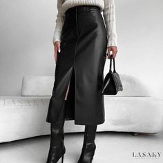 Lasaky - Vintage-inspired Faux Leather Midi Skirt with Cozy Lining and Elegant Slit Design A Line Leather Skirt Outfit, A Line Leather Skirt, Midi Leather Skirt, Black Wrap Skirt, Leather Skirt Outfit, Faux Leather Midi Skirt, Pu Leather Skirt, Fashion 90s, Leather Midi Skirt