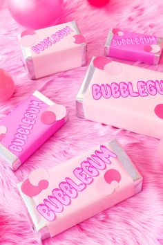 Bubblegum Pop Aesthetic, Bubble Gum Wallpaper, Bubble Gum Aesthetic, Bubblegum Costume, Bubblegum Aesthetic, Pink Presents, Gift Wrap Diy, Buble Gum