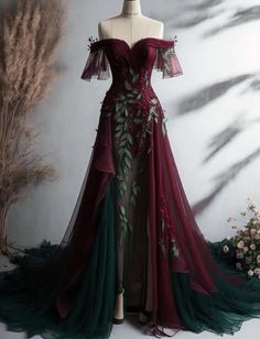 Prom Dress Vintage, डिजाइनर कपड़े, Burgundy Prom, Fantasy Dresses, Burgundy Prom Dress, Prom Dresses Vintage, Fantasy Gowns