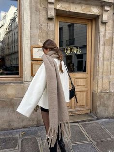 Old Money Winter, Australian Winter Fashion, Outfits Los Angeles, Ireland Fashion, California Outfits