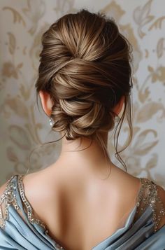 Looking for the best prom updos for long hair to make your special night unforgettable? The right hairstyle plays a pivotal role in complementing your dress #promhairstyleideas Updos For Special Occasions, Prom Updo Hairstyles For Long Hair, Hollywood Glam Updo Classy, Med Hair Updo, Fancy Up Dos, Elegant Hairstyles Updo, Red Hair Updo, Elegant Hairstyles For Long Hair, Formal Updo Hairstyles