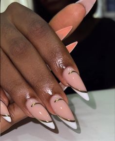 White Vacation Nails Acrylic, Long Almond Nails Designs Summer 2024, Gold And White Almond Nails, Unique Simple Nails, Minimalistic Nail Ideas, White And Gold Almond Nails, Gel Nails Shape, Elegant Touch Nails, Beauty Hacks Nails