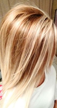 Blonde With Copper Lowlights, Blonde With Copper, Blonde Hilites, Copper Lowlights, Hair Highlights And Lowlights, Thick Hair Styles Medium, Copper Blonde, Color Highlights