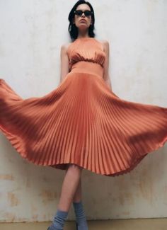 AUTH A.L.C. Renzo II Pleated Midi Dress Burnt Terracotta 02468 | eBay Burnt Terracotta, Festive Aesthetic, Casual Work Dress, Pleated Fashion, Fall Fashion Dresses, Burnt Orange Dress, Pink Dress Casual, Pleated Midi Dress, Pink Midi Dress