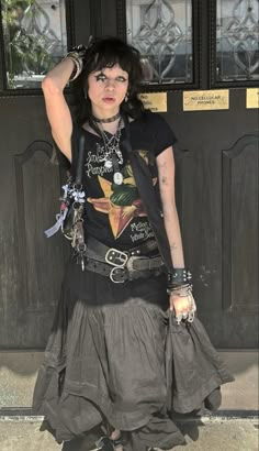 Plus Size Cargo Shorts Outfit, My Nos In Fashion, Alt Subcultures Outfits, Grunge Maximalism Fashion, Cultcore Fashion, Summer Trad Goth Outfits, 2000s Witchy Fashion, Maximalist Alt Fashion, Hippie Punk Outfits