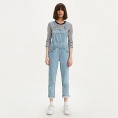 Levi’s Denim Overalls, Small Style # 361330006 Color: Overall Impression - Light Wash How It Fits - Straight And Relaxed Fit - Tapered Leg Opening Composition & Care - 100% Cotton - Non-Stretch Denim - Button Closures At Sides - Imported Levis Women Jeans, Levis Overalls, Womens Denim Overalls, Jean Short Overalls, Black Denim Overalls, Overalls Plus Size, Vintage Overalls, Black Overalls, Jean Overalls