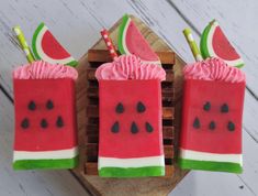 Watermelon Soap, Watermelon Candle, Cute Soap, Homemade Soap Bars, Soap Ingredients, Fragrance Oil Blends, Mom Friend, Best Cleaning Products, Glycerin Soap