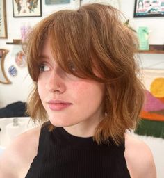 Bob Layers Curtain Bangs, Layered Bob Hairstyles Curtain Bangs, Short Shaggy Haircuts With Curtain Bangs, Short Curten Bangs, Curtain Bangs Wavy Short Hair, Long Bob With Curtain Bangs Round Face, Short Copper Hair With Curtain Bangs, Medium Length Bob With Curtain Bangs, Short Curtain Bangs Thinner Hair