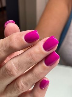 Square Magenta Nails, Fuchsia Nail Color, Magenta Dip Nails, Purple Fushia Nails, Violet Pink Nails, Fusha Color Nails Acrylic Short, Magenta Nails Short, Fuschia Acrylic Nails, Short Summer Manicure