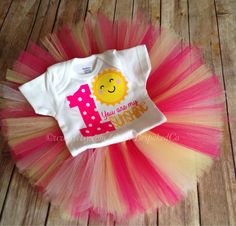 1st Bday Theme, Sunshine 1st Birthday, Birthday Outfit Pink, Sunshine Party, Girls Birthday Party Themes, Yellow Sunshine, Sunshine Baby Showers