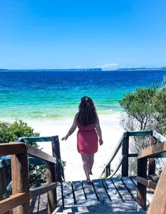 girl walking down steps to green patch beach in jervis bay NSW Jervis Bay Australia, Great Places To Travel, Stunning Aesthetic, Beach Cars