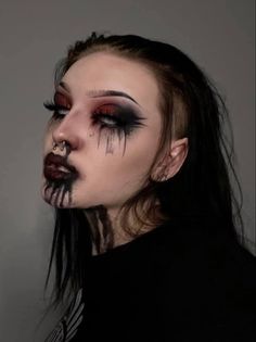 Slaying the messy eyeliner and dark githic elf look!