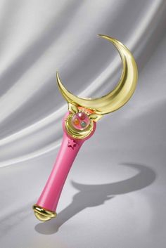 Proplica Sailor Moon 1/1 Moon Stick Kostümwaren Bandai  Einzelheiten:    Marke: Bandai  Zustand: brandneu   Gewicht: 738 g Sailor Moon Moon Stick, Moon Moon, Sailor Moon, Moon, Pink, Gold, White, Design