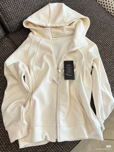 College Wear, Tomboy Style Outfits, Hoodie Coat, Simple Trendy Outfits, Tomboy Fashion, Cute Everyday Outfits, Dream Clothes, Girly Photography, Hoodie Jacket