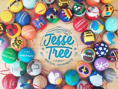 there is a wreath made out of rocks with the words jese tree on it