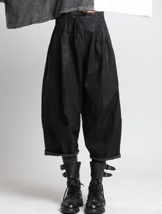 TROUSERS Elastic Waist Trousers, Hand Spray, Mode Inspo, Dark Fashion, Costume Design, Aesthetic Clothes, Fashion Inspo Outfits