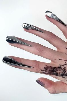 #nails #nailsart #inspo★ʾʾ Graphic Liners, Graphic Liner, Long Acrylic Nails, 가을 패션, Nail Manicure, Makeup Nails, Nail Inspo, Acrylic Nails