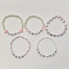 Cue aesthetic Coquette Bracelets Jewelry Religous Christian Catholic Preppy Coquette Bracelets, Jewelry Preppy, Cute Bracelet Ideas, Coquette Diy, Bracelets Aesthetic, Candy Bracelets, Catholic Bracelet, Candy Bracelet, Preppy Bracelets