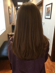 Medium Hair Subtle Layers, Mid Length Brown Hair With Layers Straight, Subtle Long Layers Medium Length Hair, V Haircut With Layers Medium, Soft Round Layers Medium Hair, Medium Length Haircut Subtle Layers, No Layered Haircut, Medium Length Hair With Subtle Layers, Soft Layers Unstyled