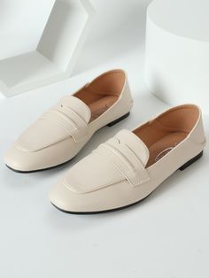 Business Heels, Loafers Beige, Business Flats, Cute Professional Outfits, Vacation Shoes, Loafers Women, Capsule Wardrobe Work, Pockets Fashion, Business Chic