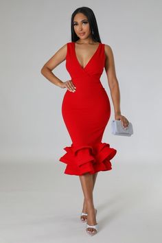 Birthday Work Outfit, College Graduation Outfit Ideas Dresses, Graduation Dress College Classy, Red Graduation Dress, Graduation Ceremony Outfit, Graduation Outfit College, New Year Vibes, Graduation Dress College, Graduation Attire