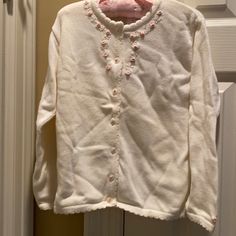 New Boutique Cardigan With Roses Around Neck And On Sleeve! Beautiful So Dainty! Button Up Cotton Sweater Hooded Knit Cardigan, Fur Cardigan, Perfect Cardigan, Toddler Sweater, Puff Sleeve Sweater, Vintage Baby Girl, Pocket Cardigan, Knitted Hood, Knitted Romper