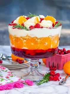 No-Bake Mandarin Orange Cranberry Trifle (video) - Tatyanas Everyday Food Cranberry Trifle, Orange Whipped Cream, Lemon Blueberry Trifle, Whipped Cream Filling, Orange Cranberry, Cream Filling, Cranberry Sauce