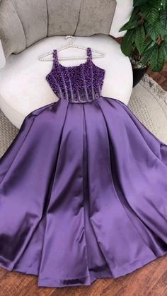 Beautiful Gown Designs, Purple Sleeveless Dress, Long Ball Gown, Fashion Illustration Tutorial, Wedding Lehenga Designs, Gowns Dresses Elegant, Dinner Dress Classy, Fancy Dresses Long, Modest Dresses Casual