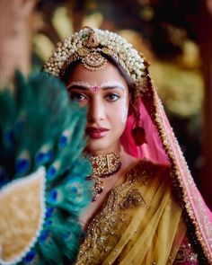 Gopi Look, Haldi Look, Rajasthani Bride, Indian Bride Photography Poses, Alia Bhatt Photoshoot, Painted Clothes Diy, Tamanna Bhatia, Saree Draping Styles, Bride Photography Poses