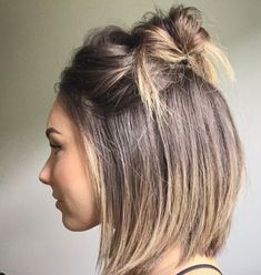 Short Hair Up, Heatless Hairstyles, Hairdos For Short Hair, Peinados Fáciles Para Cabello Corto, Short Hair Styles Easy, Half Up Hair, Winter Hairstyles