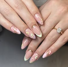 White Short Almond Nails, Natrual Nails, Acrylic Nail Art Ideas, Fall Nail Polish Colors, Design Nails Art, Fall Nail Polish, Short Almond Nails, Tips Nails, Art Nail Designs