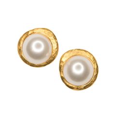 Pearl Button Earring Luxury Cabochon Pearl Earrings For Formal Occasions, Luxury Pearl Embellished Earrings For Women, Luxury Gold Pearl Earrings, Luxury Modern Pearl Earrings, Luxury Classic Pearl Earrings, Luxury Timeless Pearl Earrings, Luxury Hypoallergenic Classic Pearl Earrings, Byzantine Pearl Jewelry, Luxury Pierced Pearl Earrings