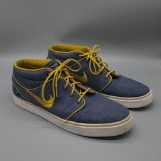 Super Cool Collab Shoes Between Pendleton Wool And Stefan Janoski. This Was Available For A Very Short Time 2014. These Shoes Are In Amazing Condition. They Were Very Well Cared For And Treated With Great Care. Clean Wool Uppers With Bright White Clean Lowers. Wool Shoes, Stefan Janoski, Nike Id, Pendleton Wool, Super Cool, Mens Shoes Sneakers, Bright White, Blue Yellow, Nike Men