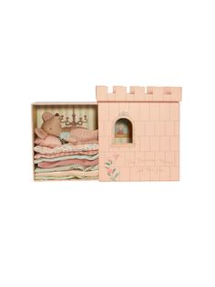 Maileg Princess and the Pea Big Sister Mouse Weston Table Maileg Mice House, Maileg Mouse Diy Accessories, Maileg Princess And The Pea, Daughter Room, Disney Princess Toddler Bedding, Maileg Mouse Clothes, Maileg Mouse, Princess And The Pea, Dream Family