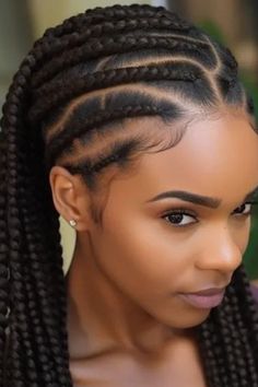 For those who desire a neat and smart hairdo, crochet cornrows with natural texture are the thing. In this style, crochet hair is braided into cornrows, laying flat on the scalp, and revealing its natural texture. Click here to check out more trending crochet braids styles this year. Crochet Cornrows, Hair Color Ideas For Brunettes